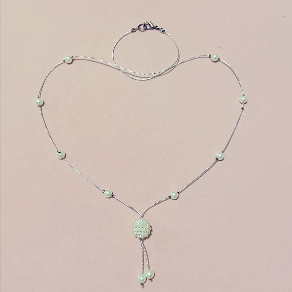 Pearl necklace
